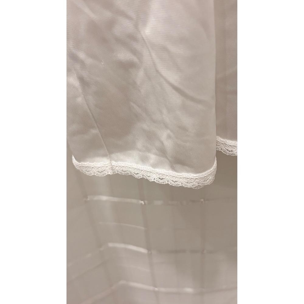 Vassarette White Nylon Full Slip Lace Trim Adjustable Strap Style 10-805 Size 28 - Picture 5 of 9